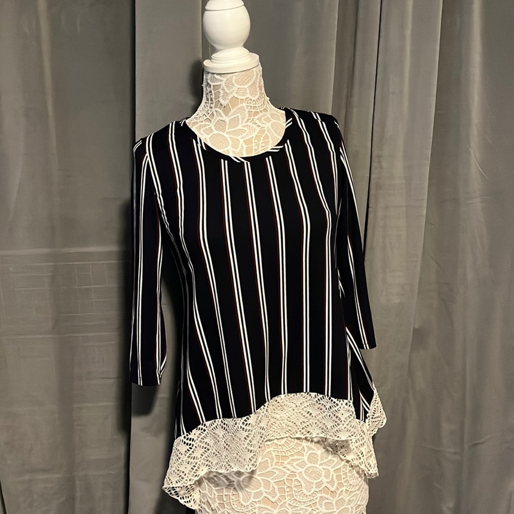 Say anything 3/4 sleeve fancy top